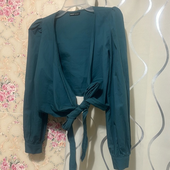 Top Size S. - Picture 1 of 3